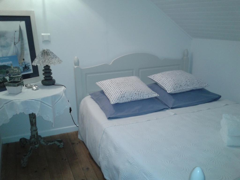 Bed and Breakfast La Citadelle à LʼHospitalet-du-Larzac Chambre photo